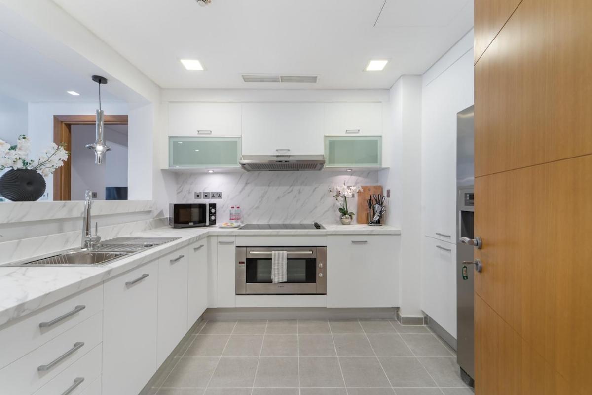 Apartment Stylish Relaxing 3-bedroom Perfect For Family In Palm Jumeirah